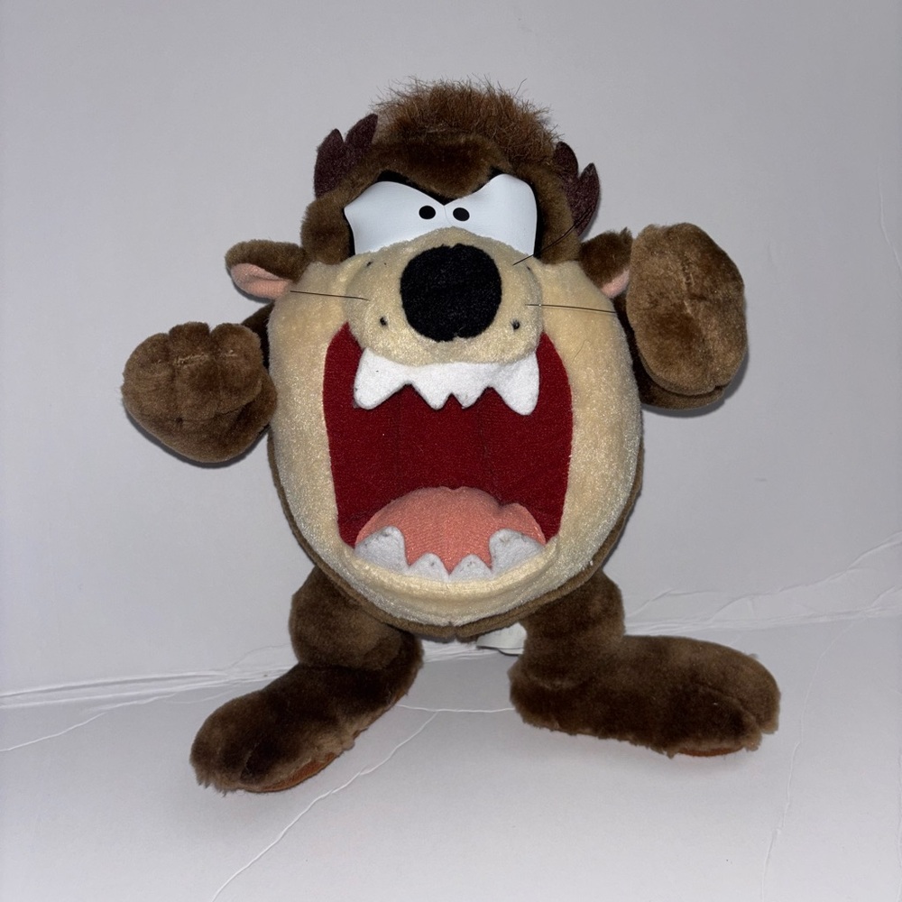 Vintage 1997 taz tazmanian devil from looney tunes stuffed animal plush